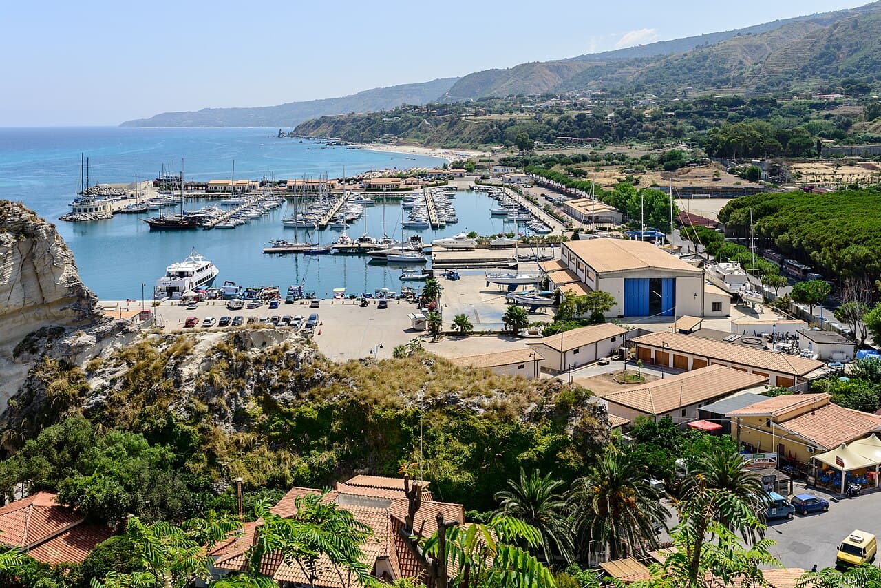 Italy cruise port