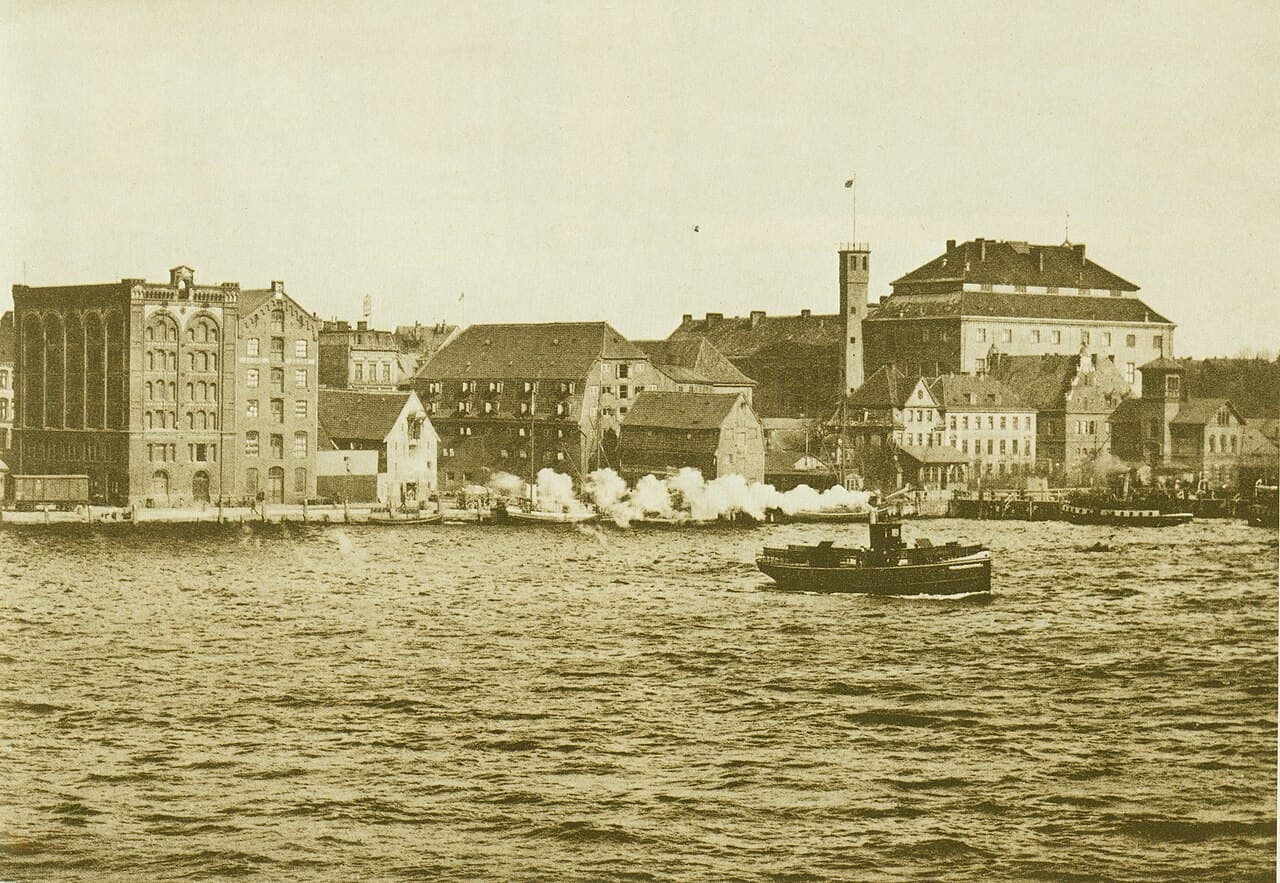 Kiel cruise port