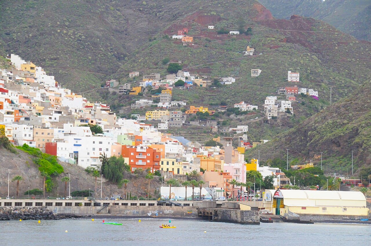 Santa Cruz de Tenerife cruise port