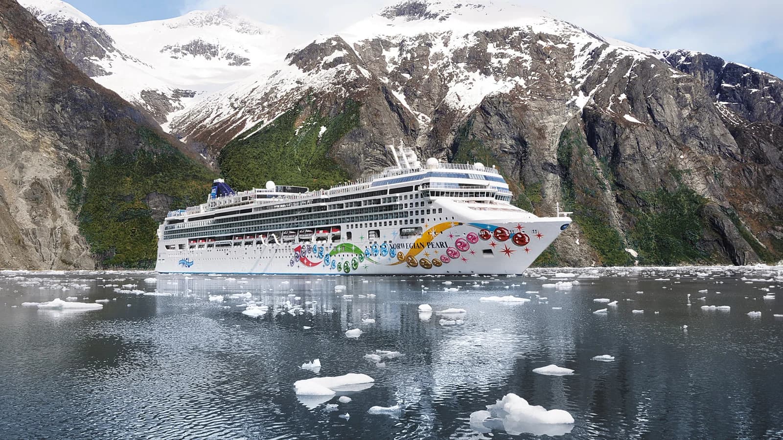 Norwegian Pearl cruise ship