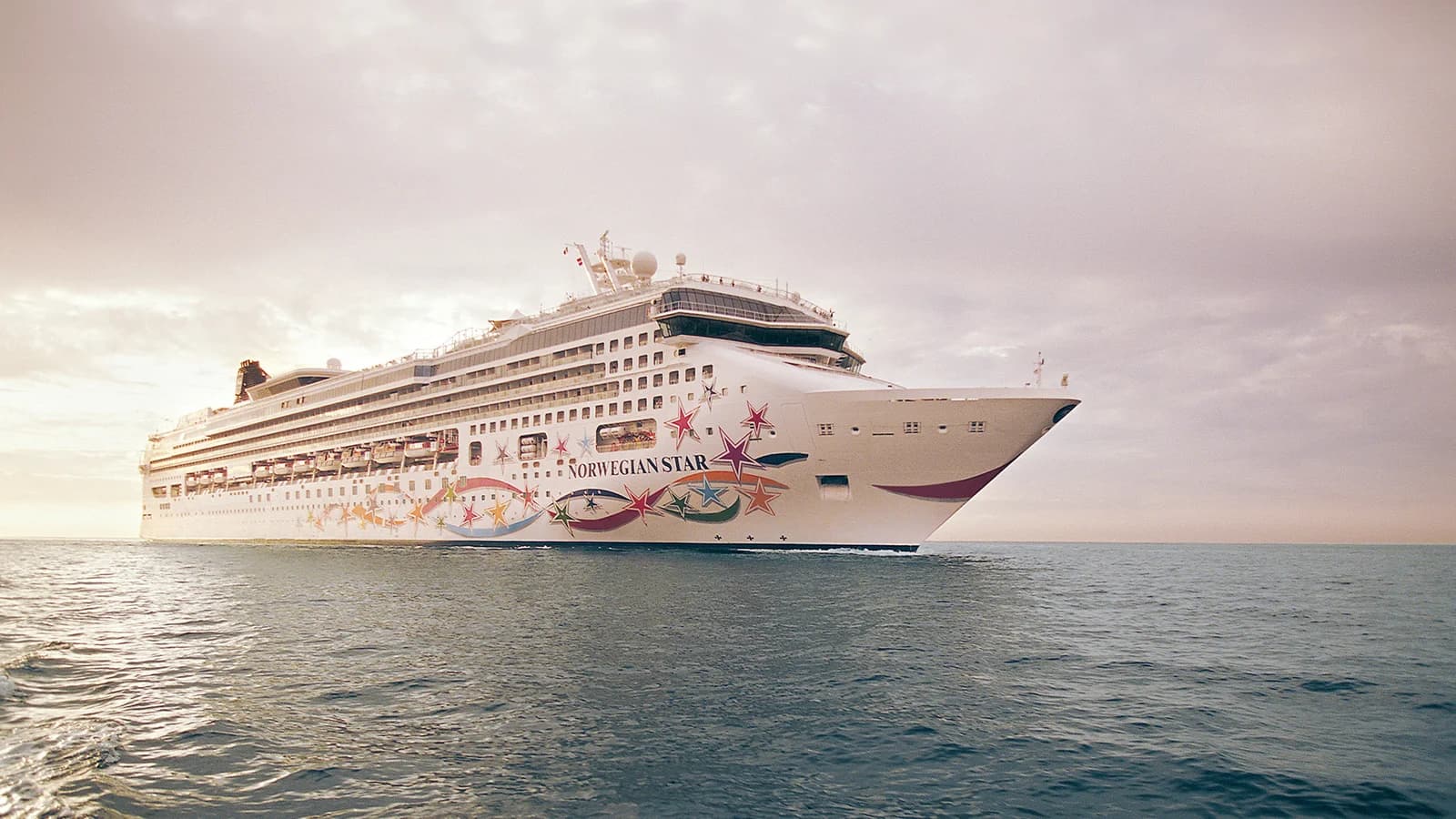 Norwegian Star cruise ship