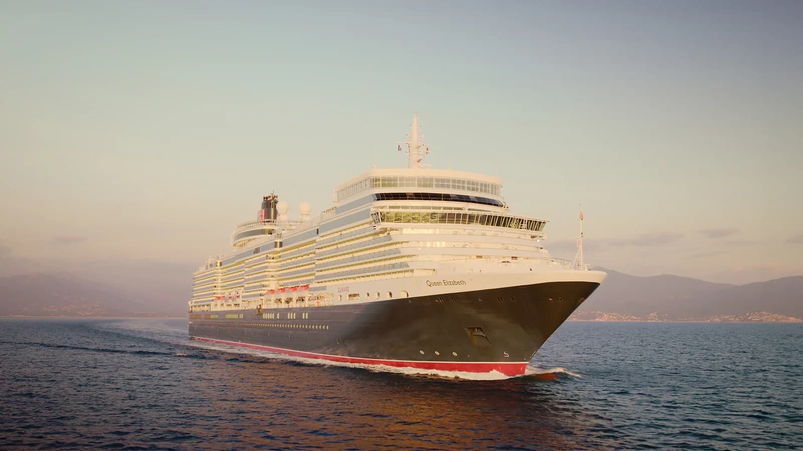 Queen Elizabeth cruise ship
